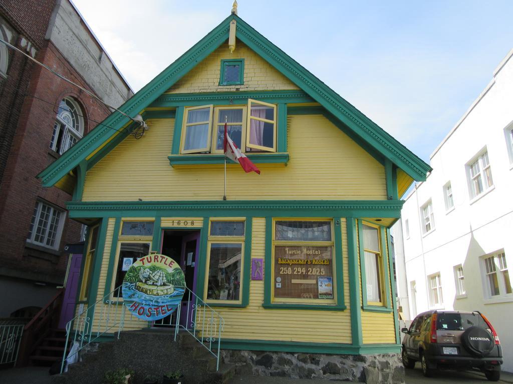 Turtle Hostel Victoria Exteriör bild